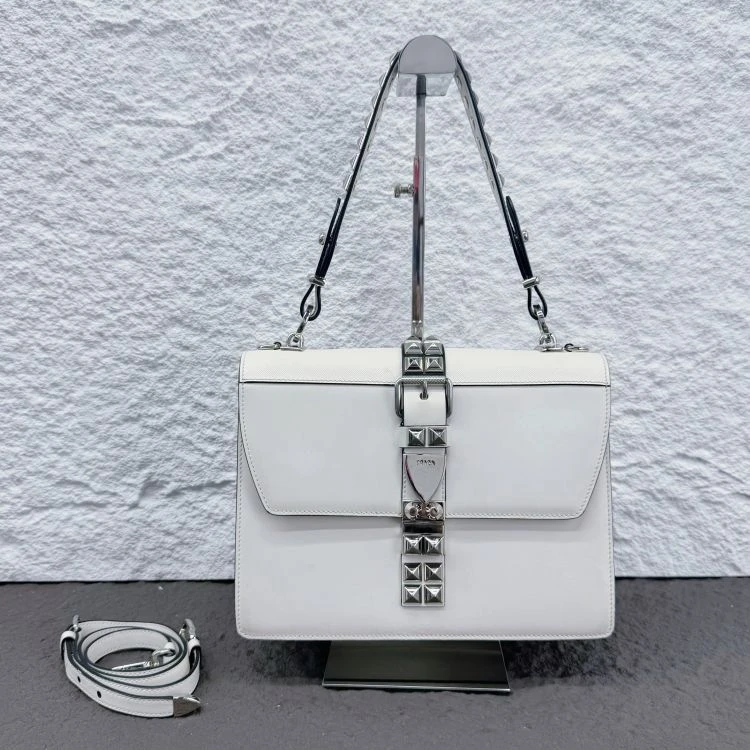 包包/普拉达/95新/C18973735374/[251129SYWC]