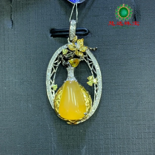 缅a18k金三彩镶嵌冰胶黄翡无事牌气质精致轻奢设计款H