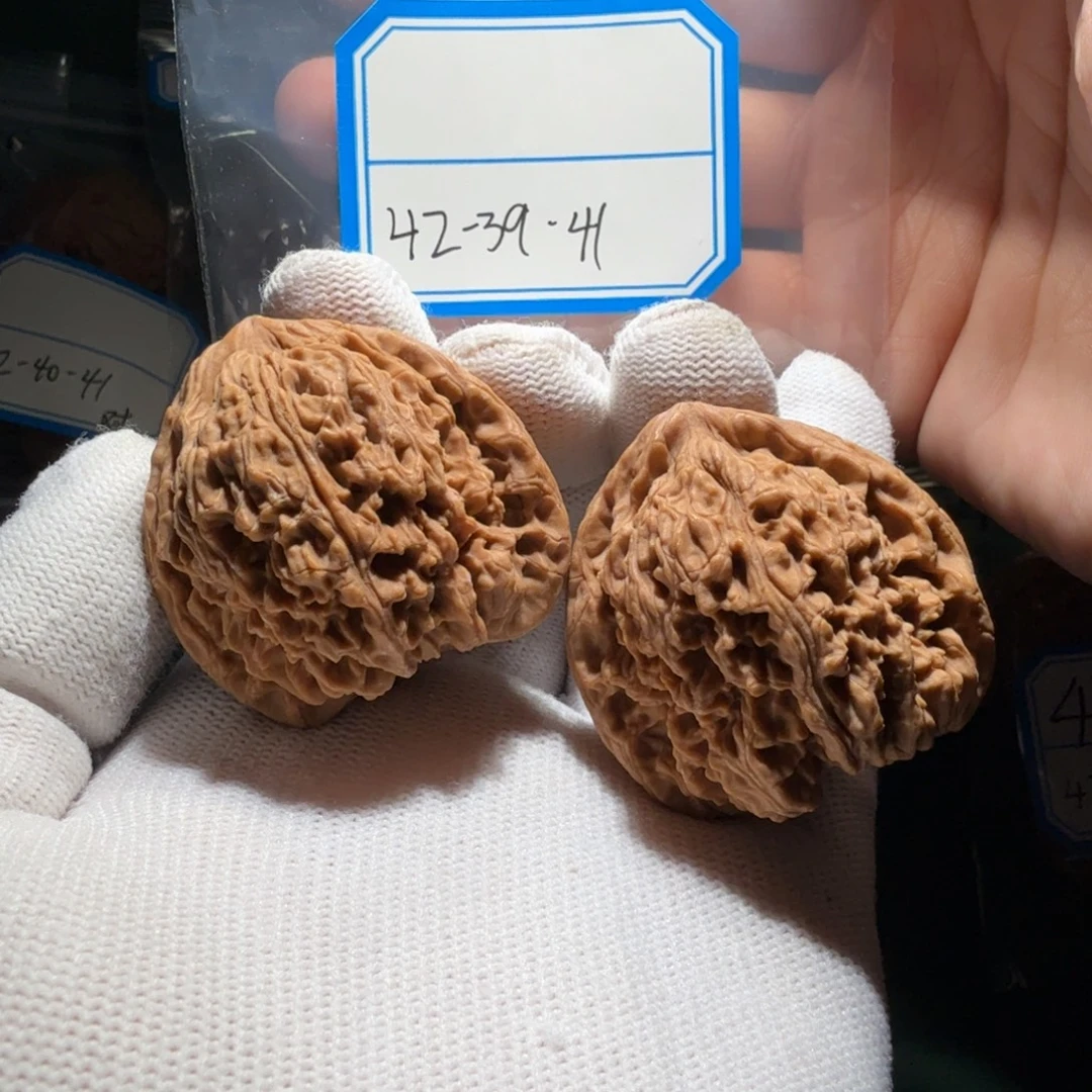 吊坠文玩核桃南疆67