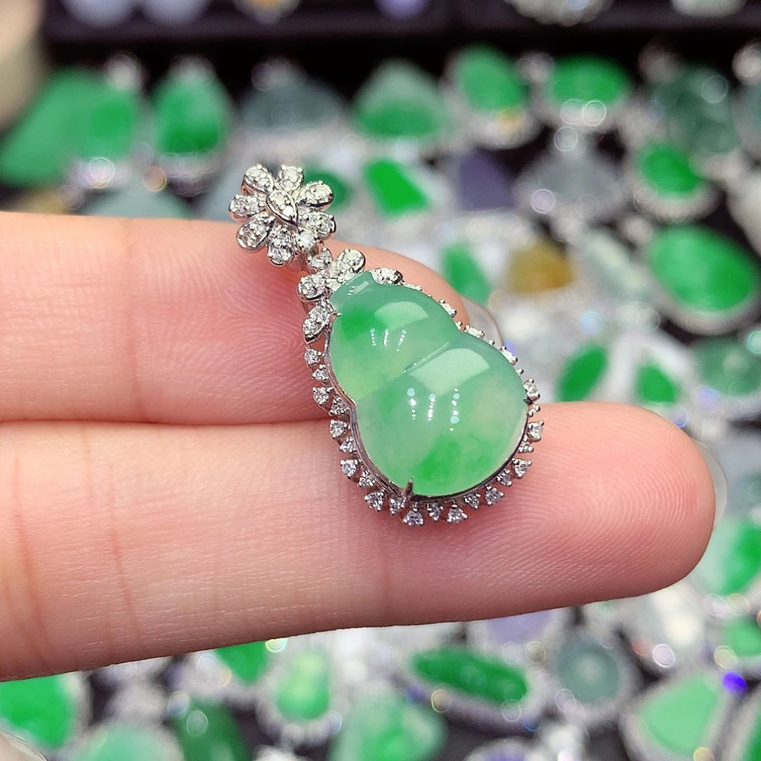 翡翠18K金镶嵌吊坠(不含链)