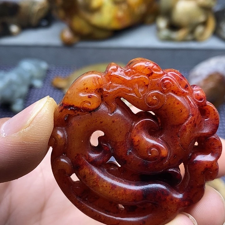 蛇纹石玉合金颈饰