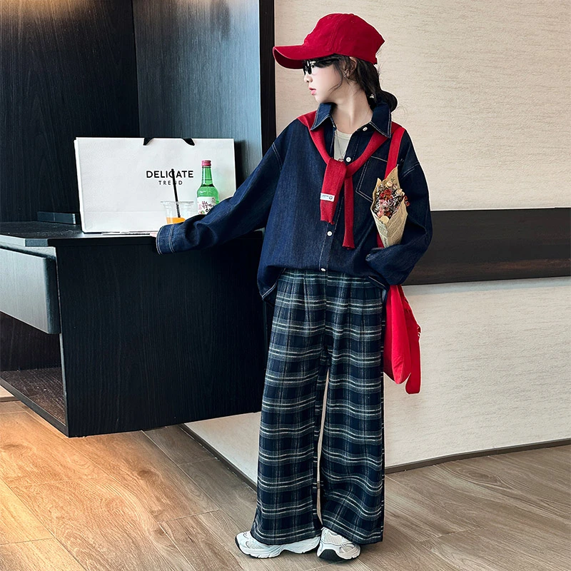女童秋装套装2025新款儿童洋气宽松上衣中大童牛仔衬衫格子两件套