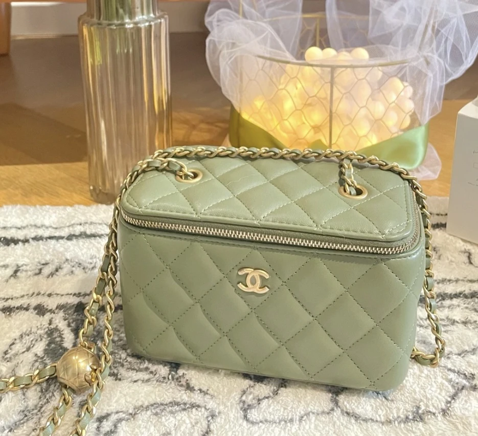 95新 Chanel/香奈儿 99新 奢总管/金球长盒子包/31开有卡