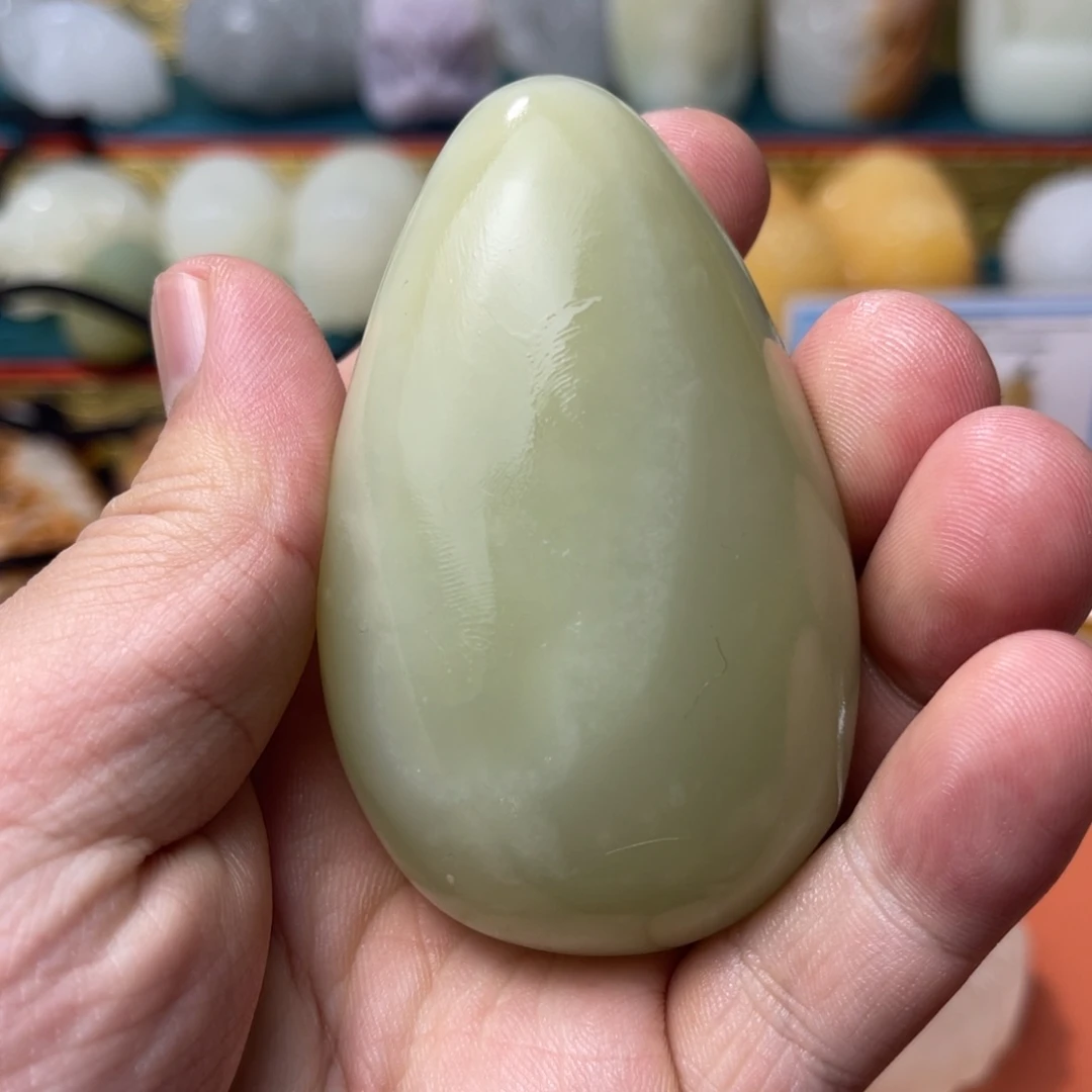 石材天然方解石手把件不退换