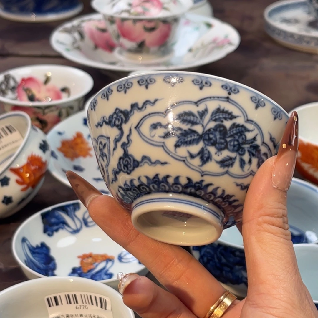 瓷片闪闪闪闪闪闪闪闪闪闪