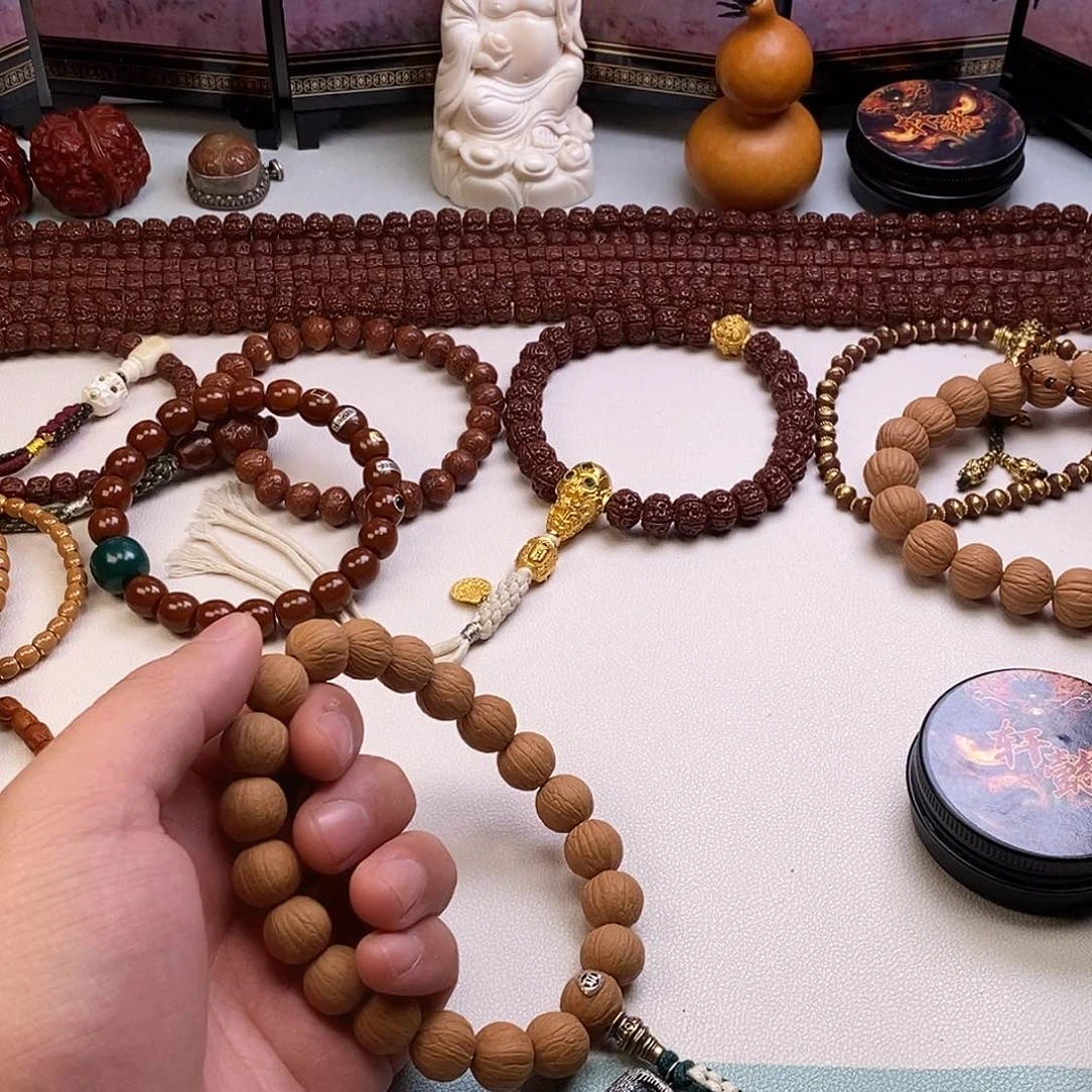 猴头核桃吊坠。。。。。。。。。。。。