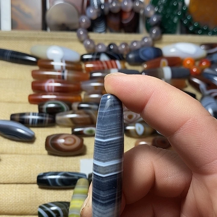 玛瑙/玉髓合金颈饰