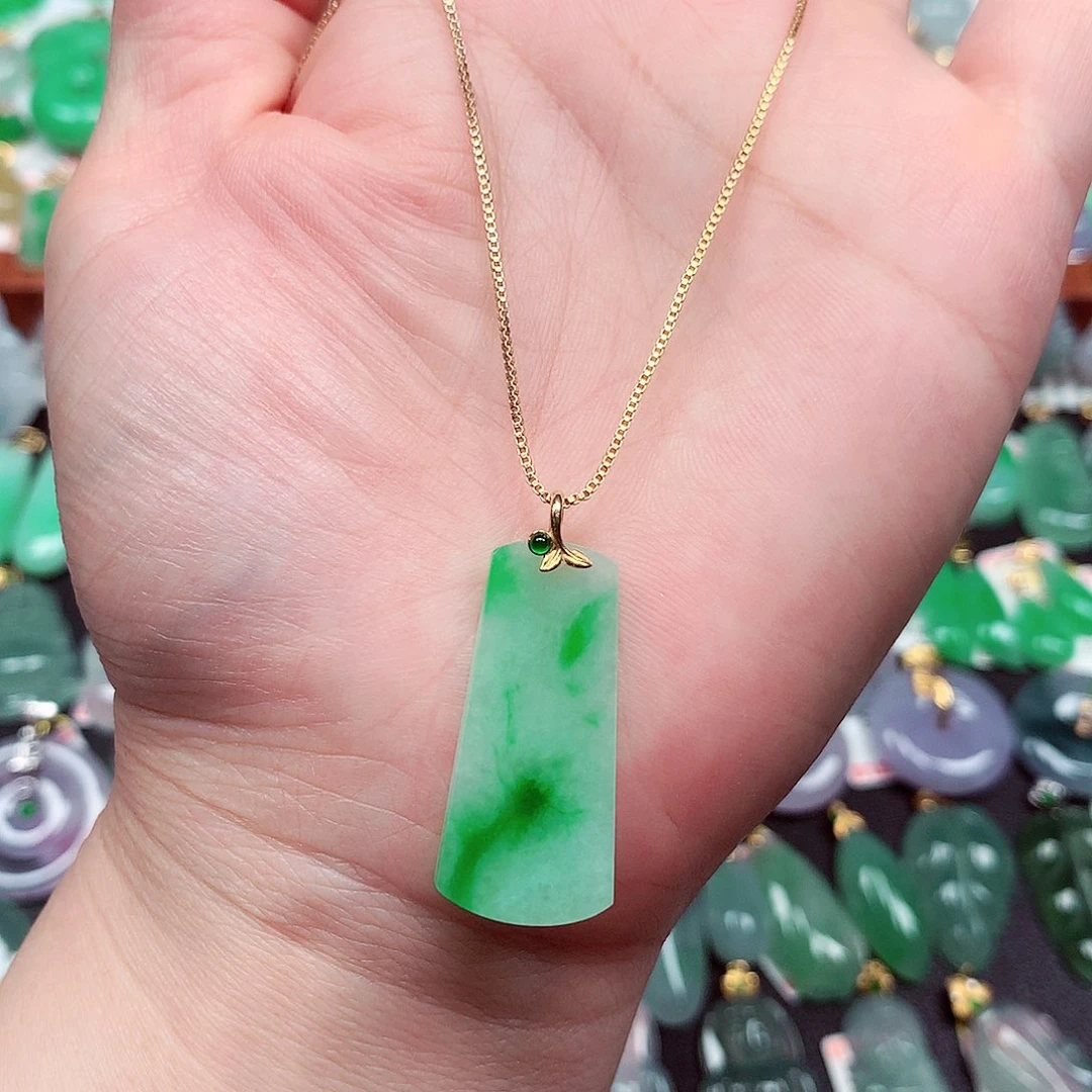 翡翠18K金镶嵌吊坠(不含链)天然翡翠A货