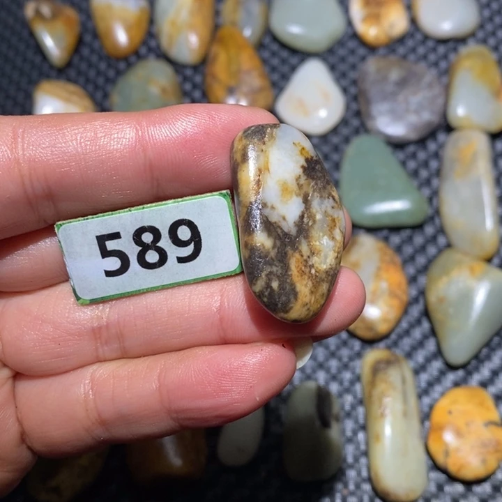 用***3和田玉未镶嵌挂件