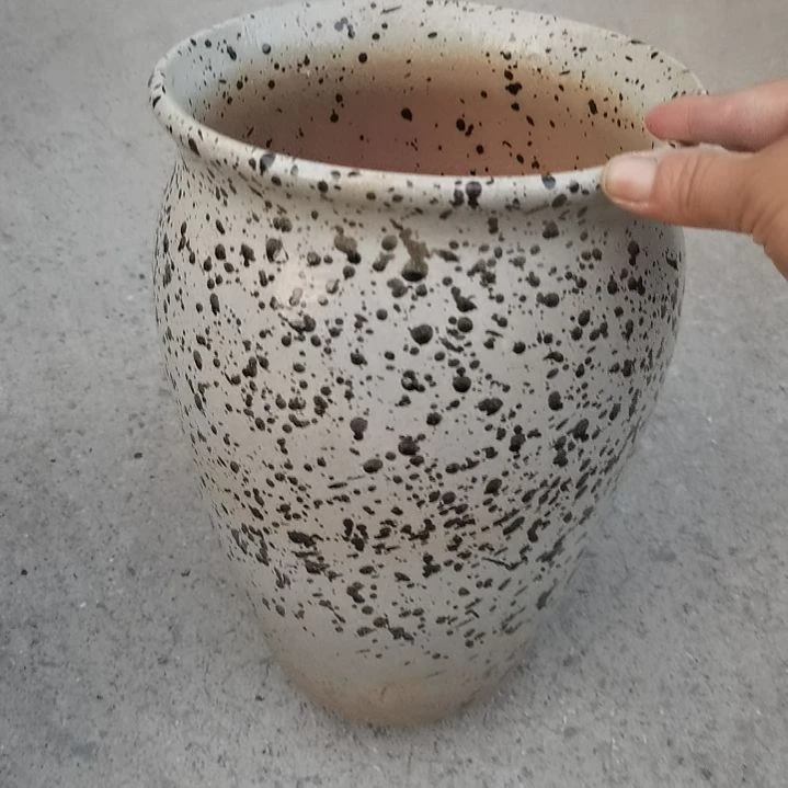 20/29瑕疵一个盆子