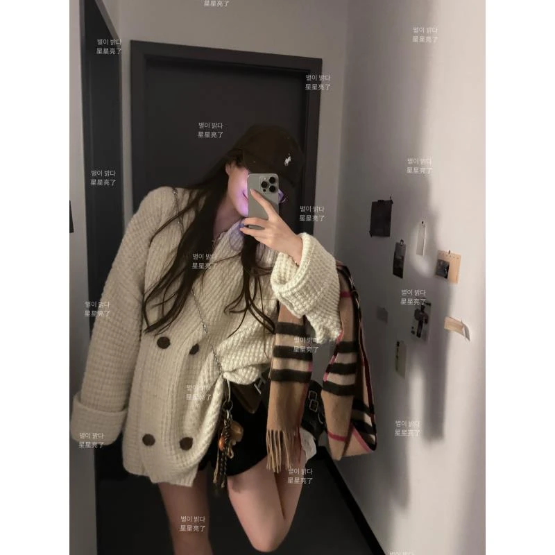 慵懒宽松毛衣开衫外套女秋上衣针织设计感v领高级感