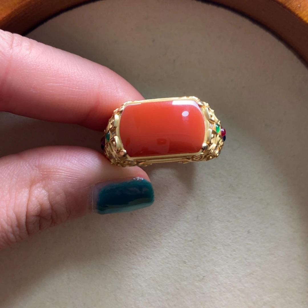 南红玛瑙18K金镶嵌保山天然原矿南红戒指