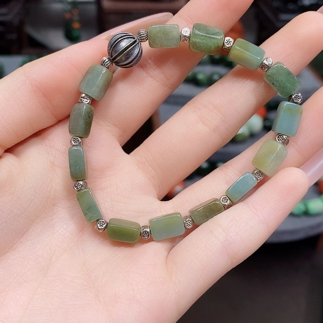 翡翠手链未镶嵌漂亮美眉