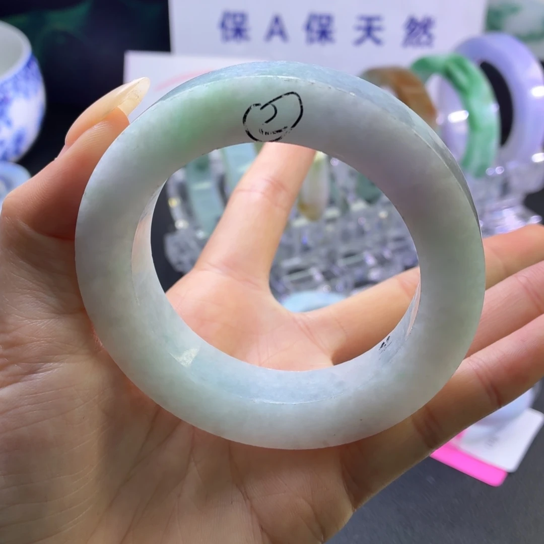 定制翡翠未镶嵌正圈淡春彩