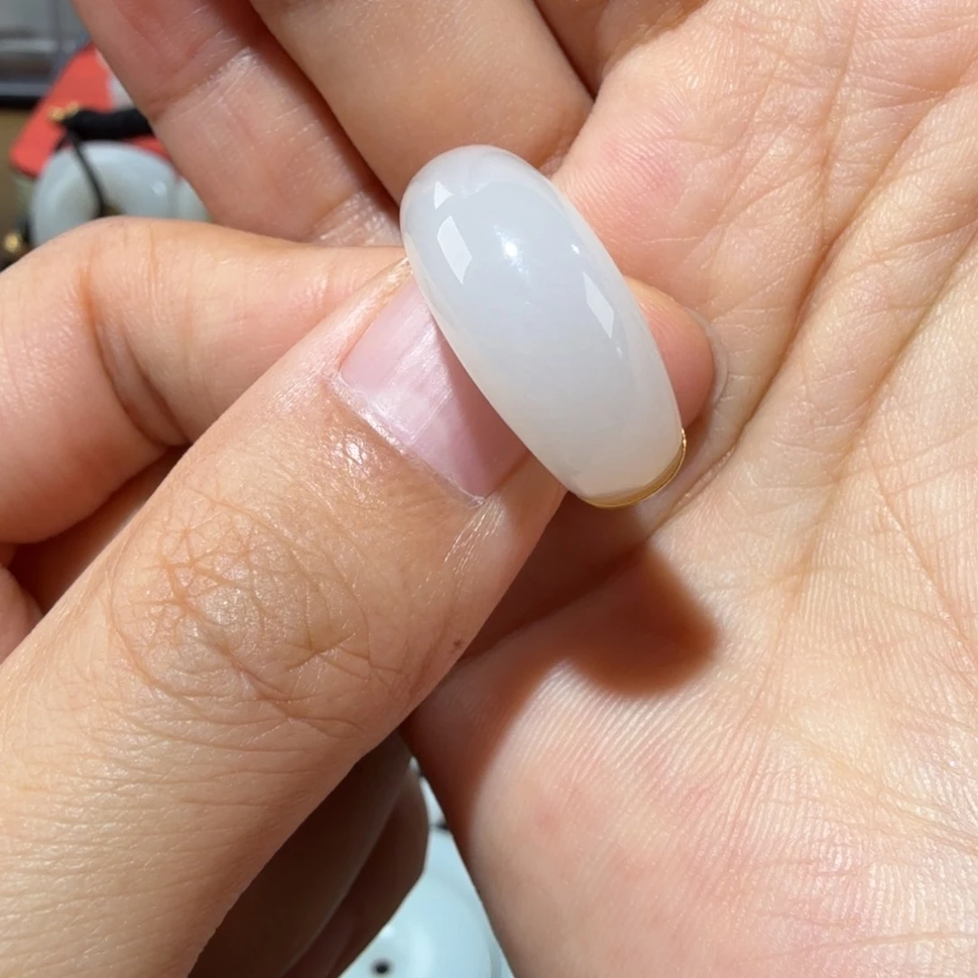 和田玉18K金镶嵌颈饰
