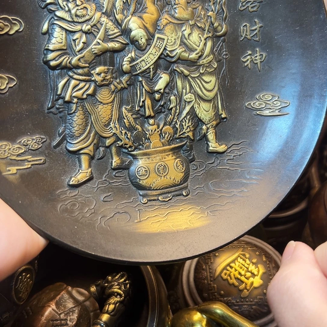 精美铜器工艺品等