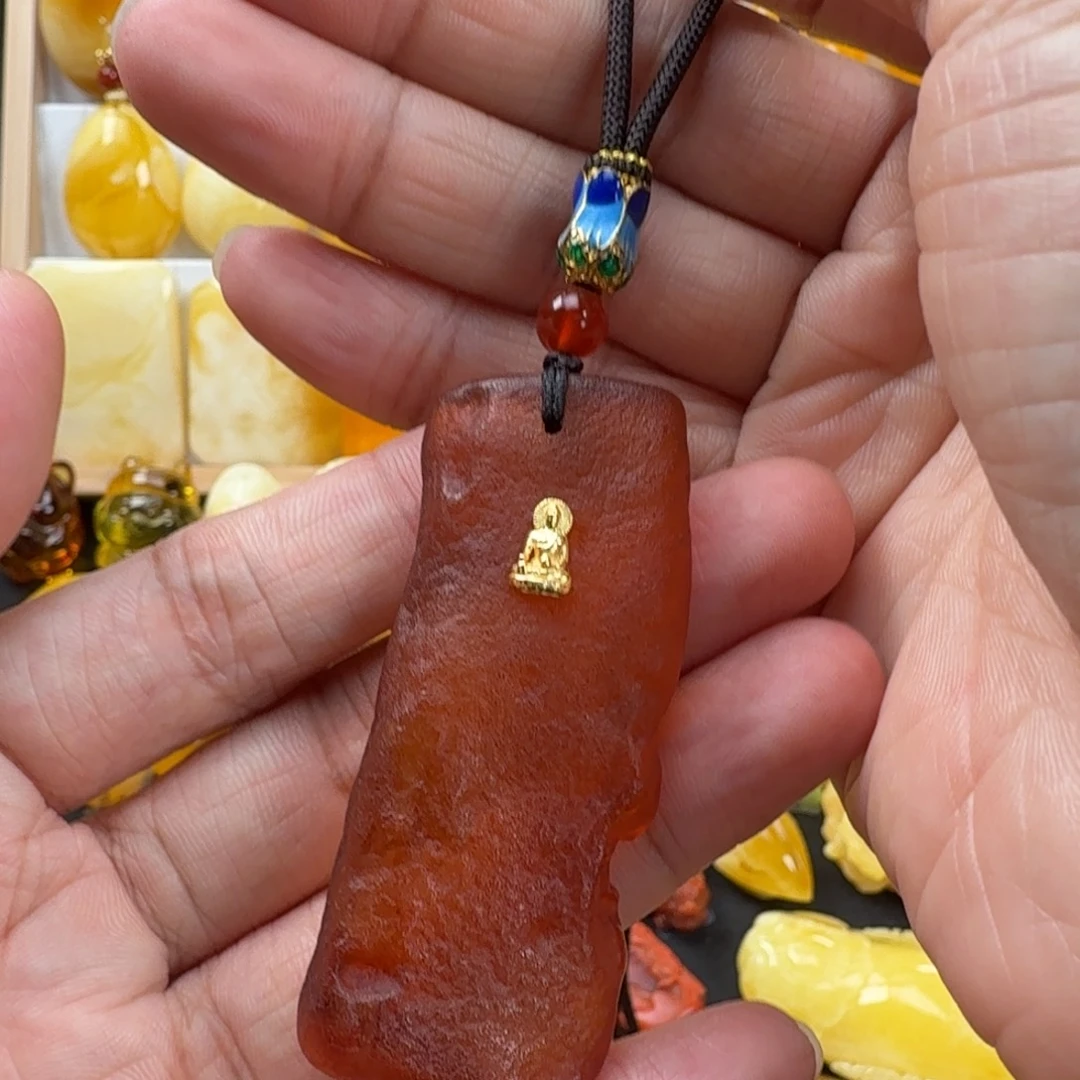 蜜蜡未镶嵌颈饰蜜蜡