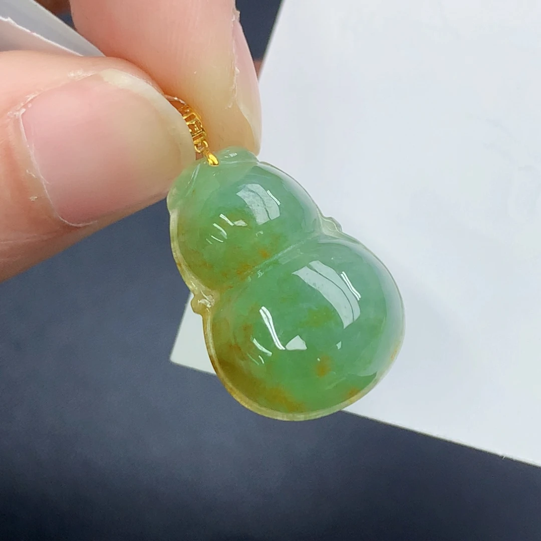 颈饰18K金镶嵌翡翠