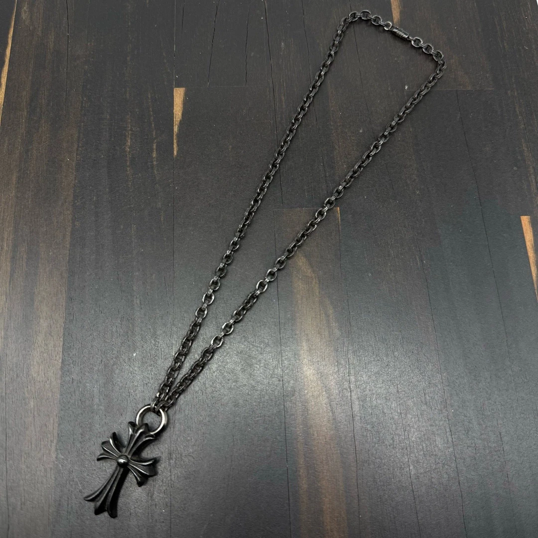 50cm Chrome Hearts 克罗心 黑银 paperchain字母十字架一体项链