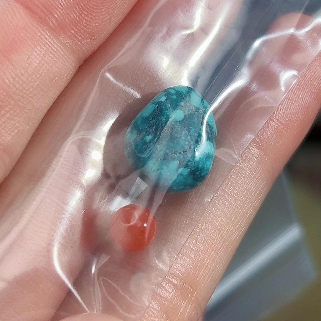 南红玛瑙未镶嵌珠宝奇石
