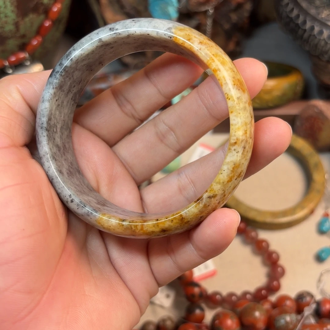 南红玛瑙手链未镶嵌画****界