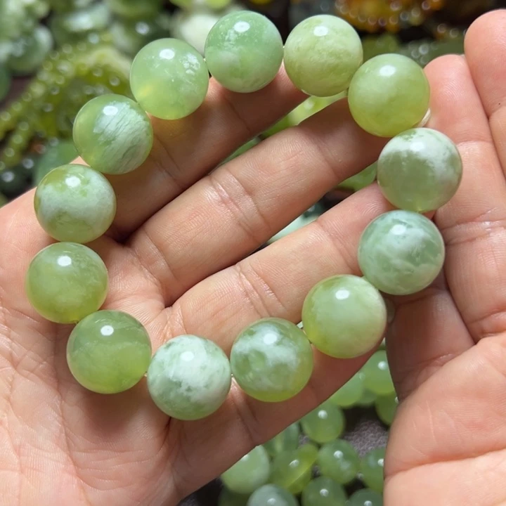 未镶嵌蛇纹石玉手链