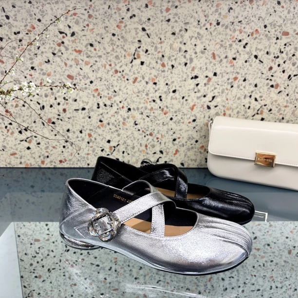 【美罗巴】2025春季单鞋平底褶皱圆头玛丽珍芭蕾鞋