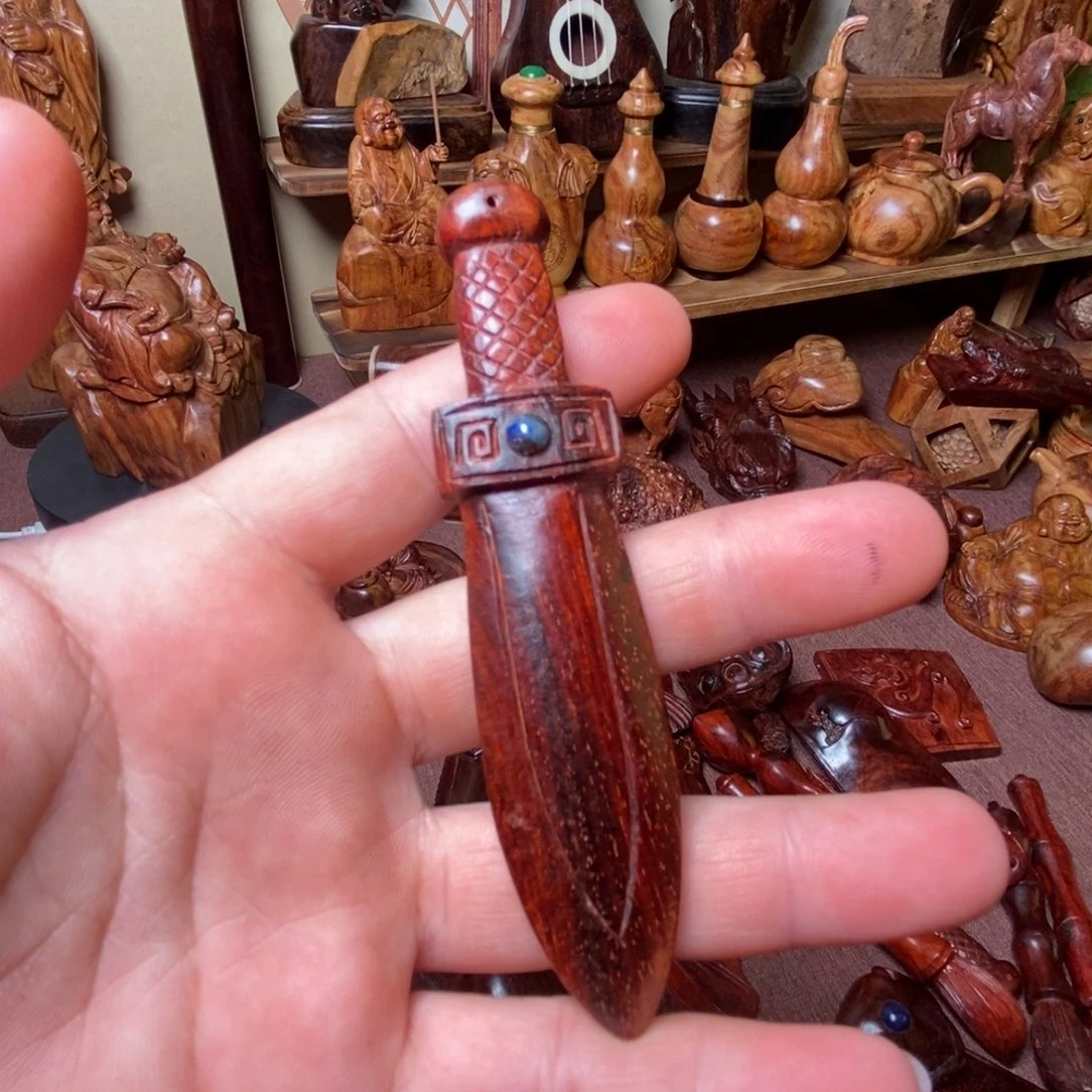 小叶紫檀印度小叶紫檀小宝剑挂件