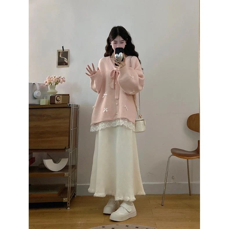 叽咕大码减龄套装女秋冬新款韩系蝴蝶结毛衣开衫高腰半身裙两件套