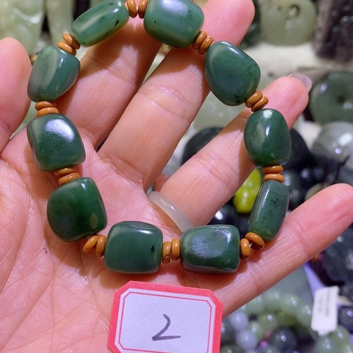 和田玉边角料未镶嵌