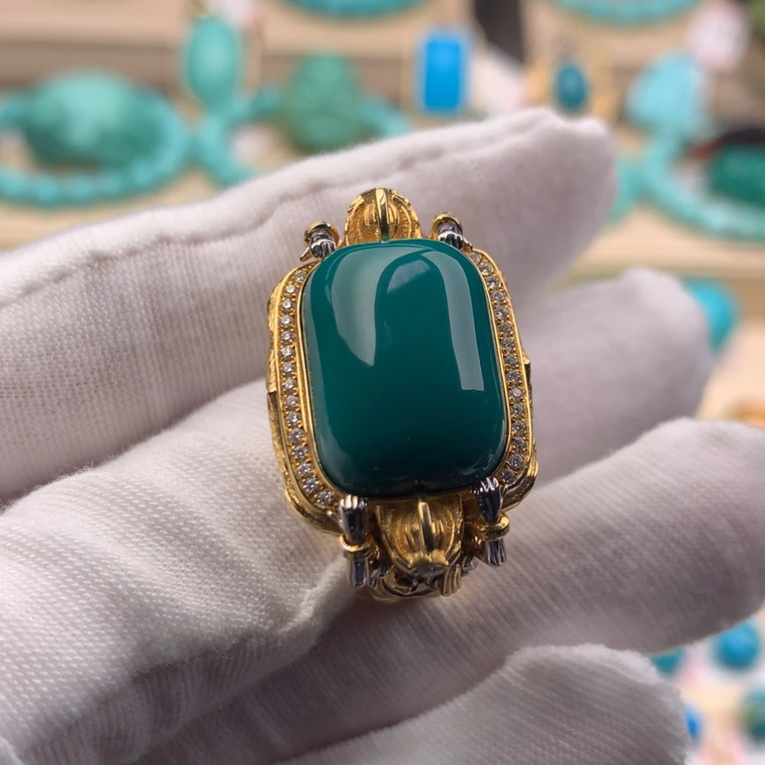 绿松石18K金镶嵌珠宝奇石