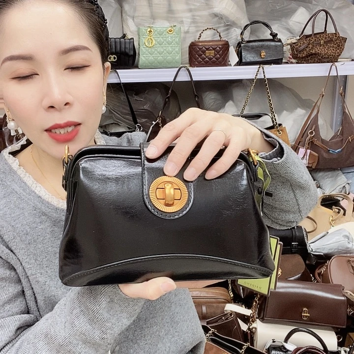 蚕丝小牛剖层皮革PU3628