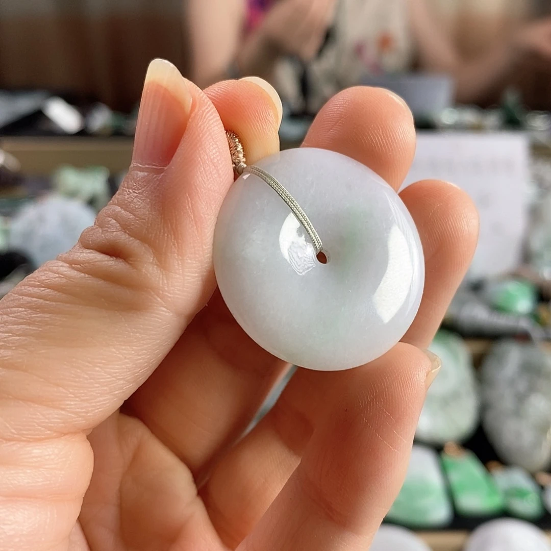 翡翠挂件未镶嵌吊坠