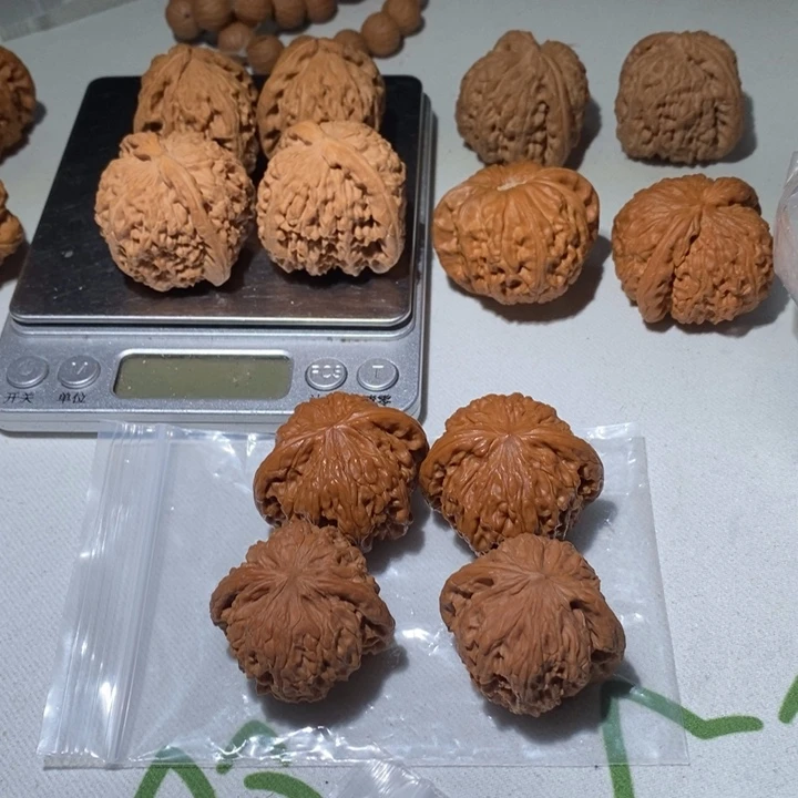 文玩核桃吊坠*白狮子