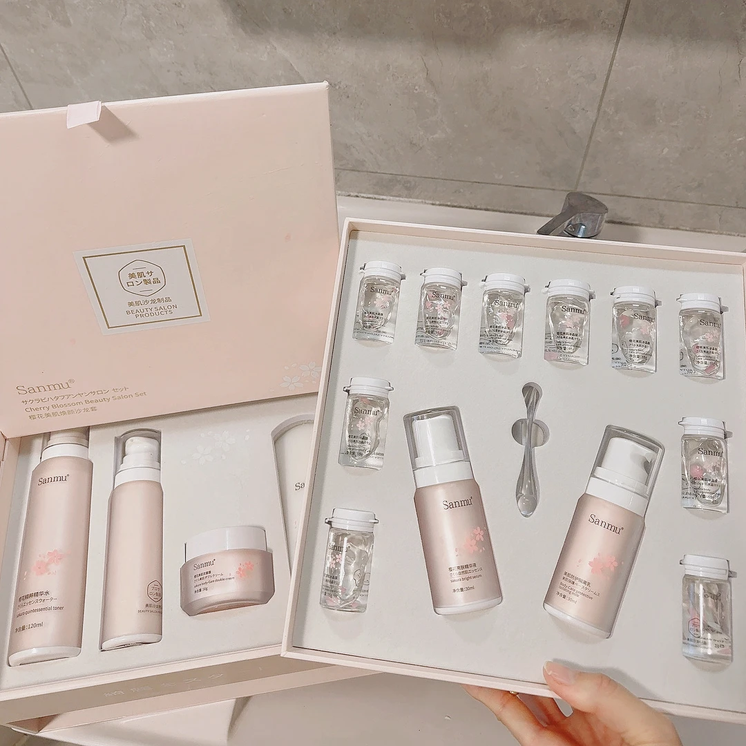 Sanmu樱花美肌换肤沙龙套补水套盒
