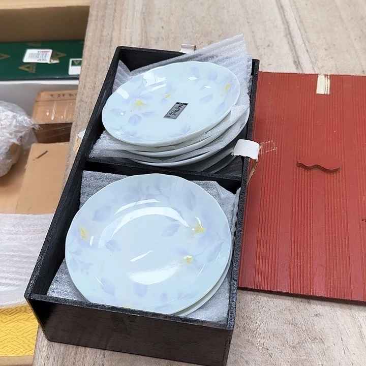 瓷片9个噗哈哈哈哈哈哈哈哈我笑