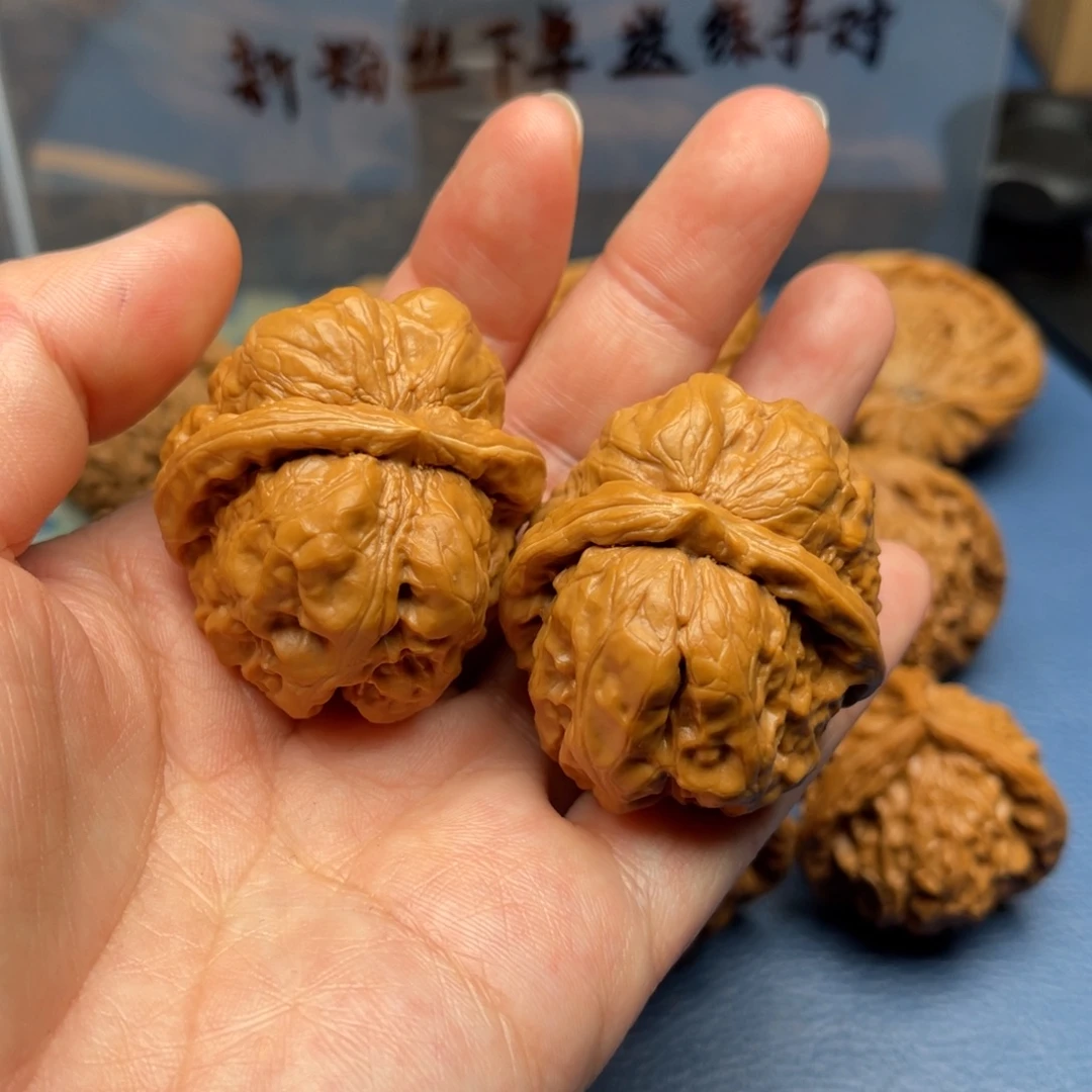 楚***寒文玩核桃把件福利蛤蟆头