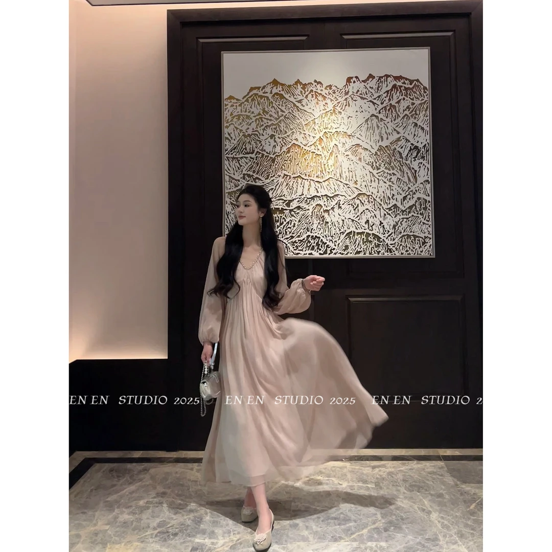 【璐璐专属】温柔仙女风连衣裙纯色V领长袖法式夏季连衣裙 YF25417