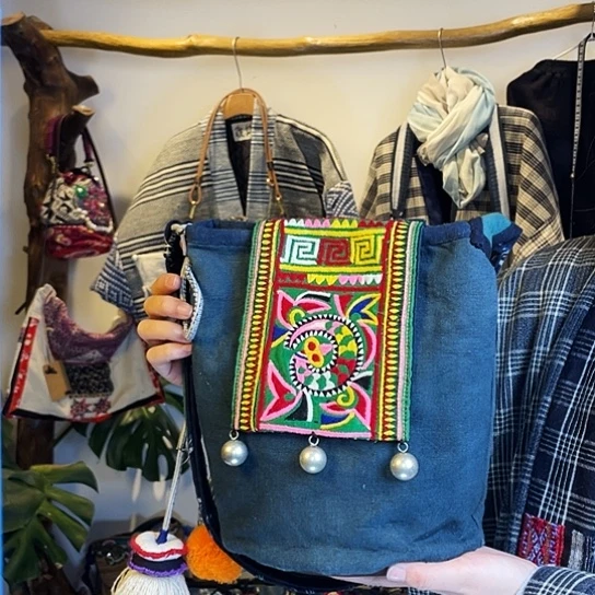 织绣手工制作包包