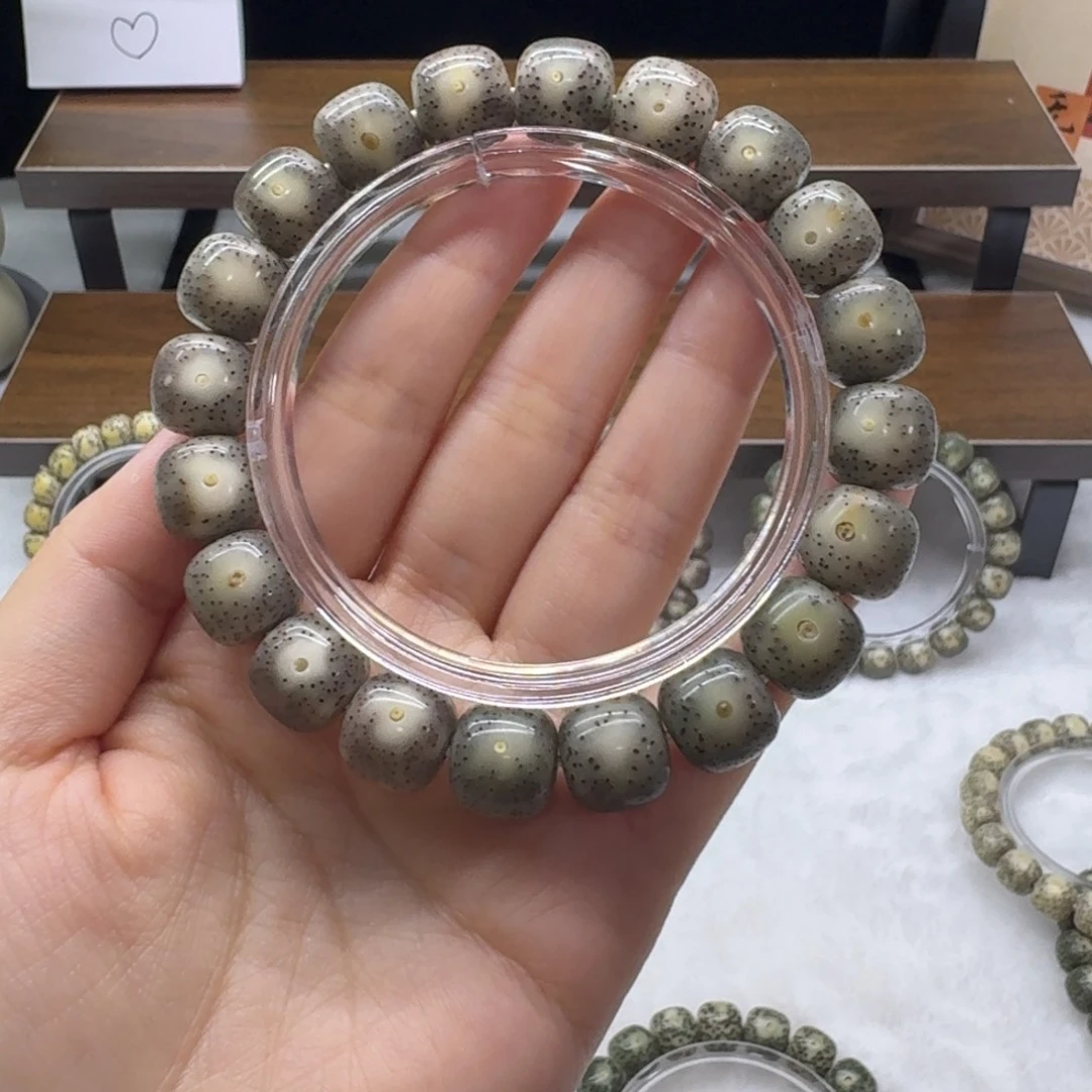 星月菩提手串睡*黑冰大眼睛