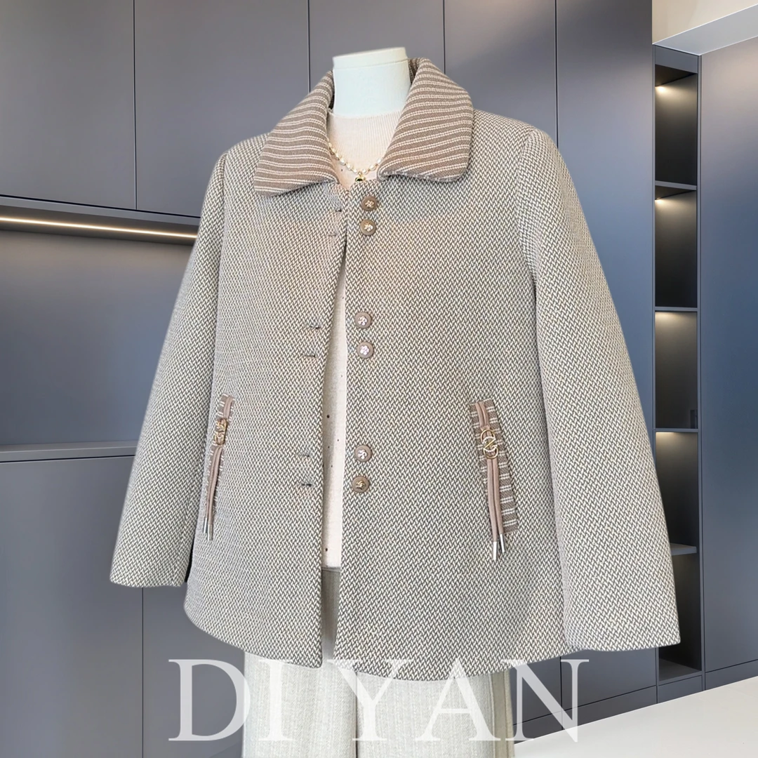 时尚妈妈冬装洋气高贵外套2025新款中老年女装夹棉加厚毛呢上衣服