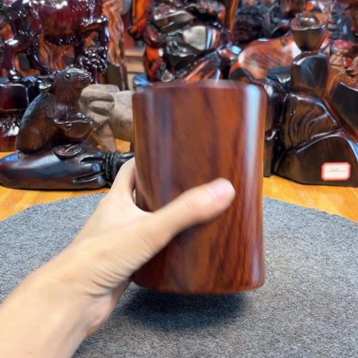 交趾黄檀（大红酸枝）笔筒摆件