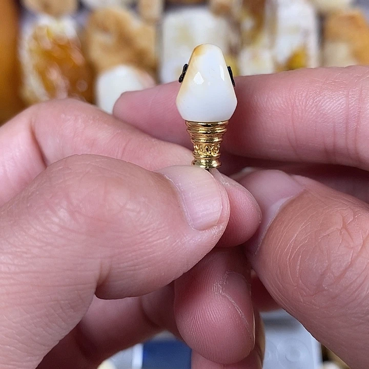 琥珀未镶嵌珠宝奇石我