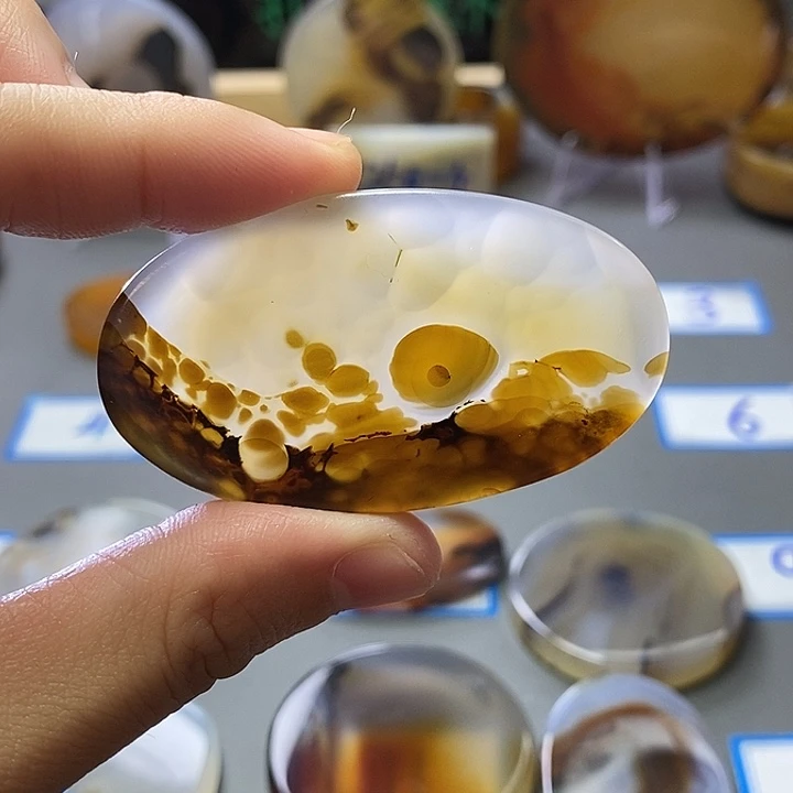 玛瑙/玉髓未镶嵌珠宝半成品109