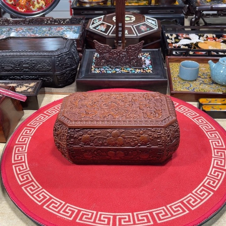 紫檀木类成套家具