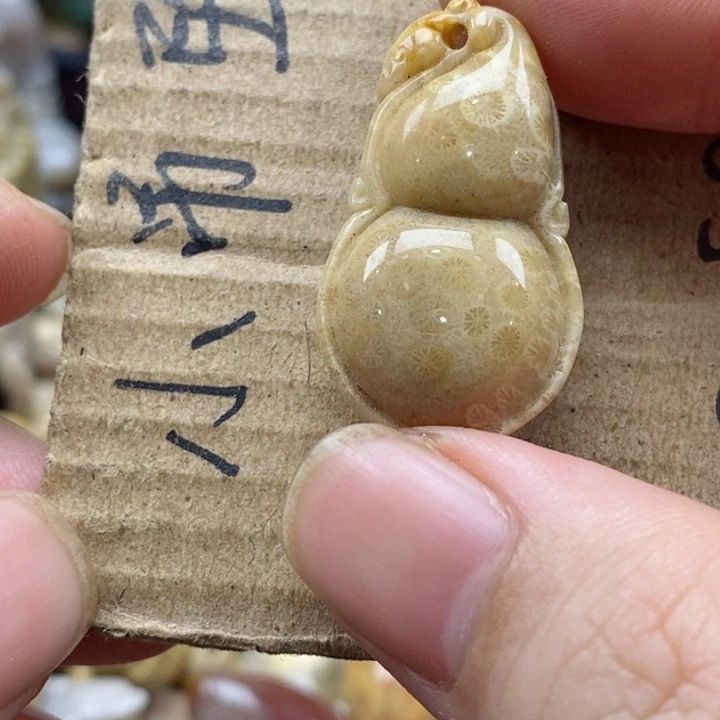硅化珊瑚（珊瑚玉）未镶嵌颈饰ஐ***ஐ