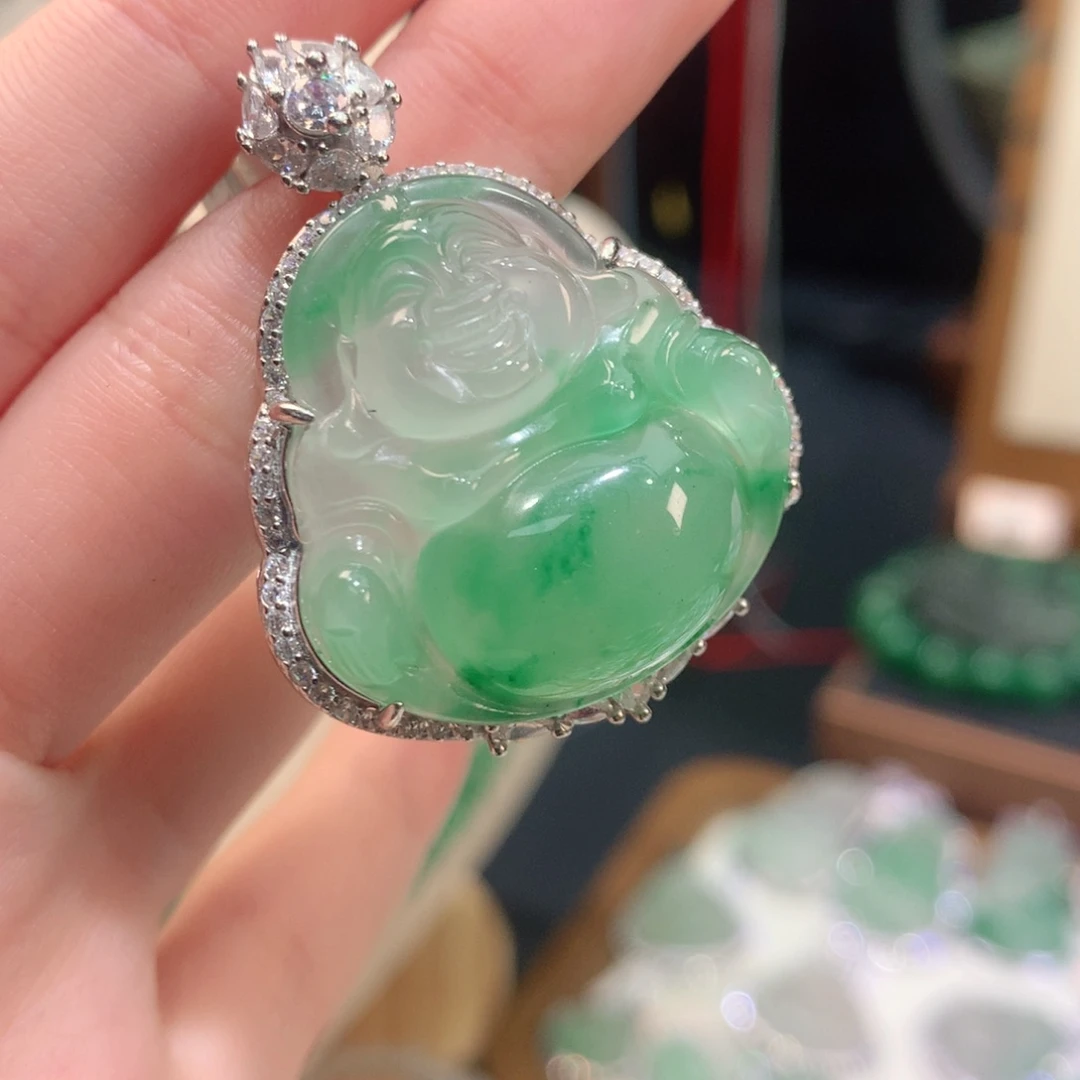 石英质玉（非洲翠）银S925镶嵌颈饰佛公