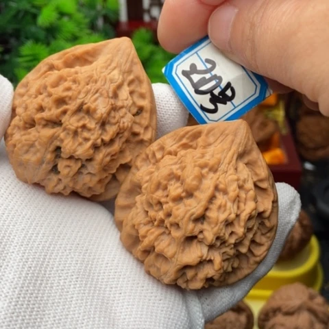 文玩核桃吊坠官帽47