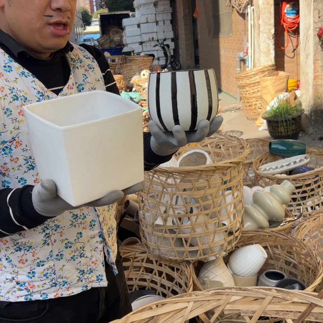 摆件117 号高中低温陶瓷工艺瓶（部分微瑕）