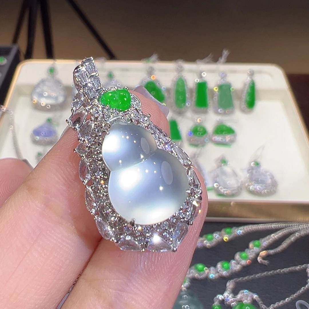 翡翠18K金镶嵌吊坠(不含链)翡翠